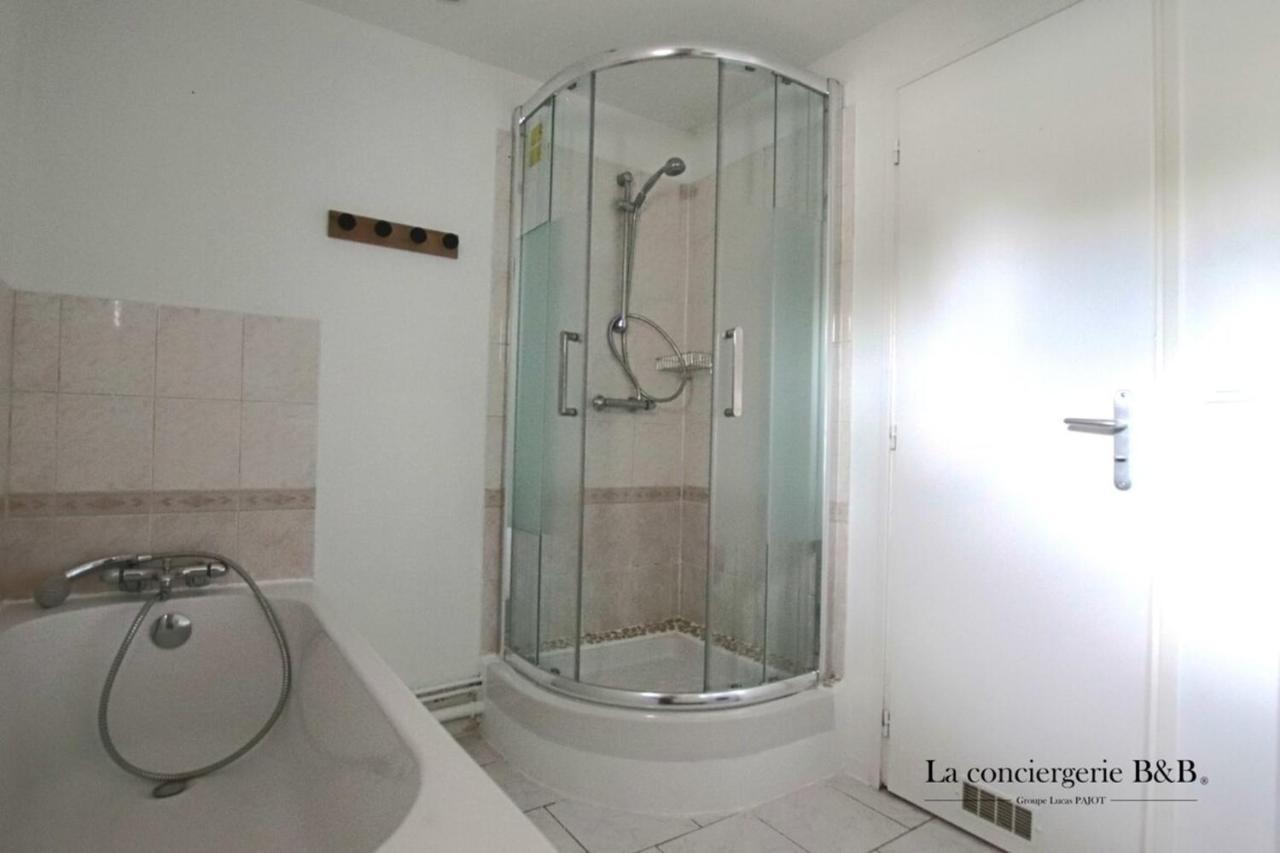 רושפור Townhouse Near The Thermal Baths La Rochelle And The Ile D'Oleron מראה חיצוני תמונה